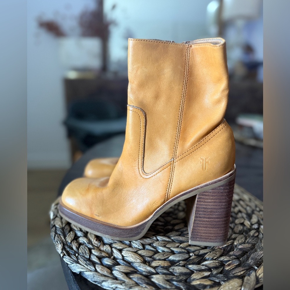 FRYE Y2K Karma Zip Platform Ankle Boots - 8.5
